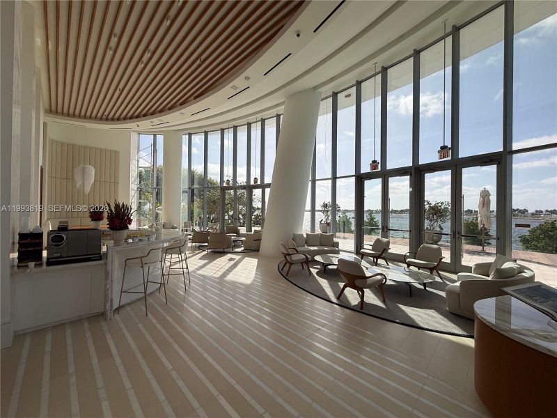 Community amenities in , Miami (Image 34).