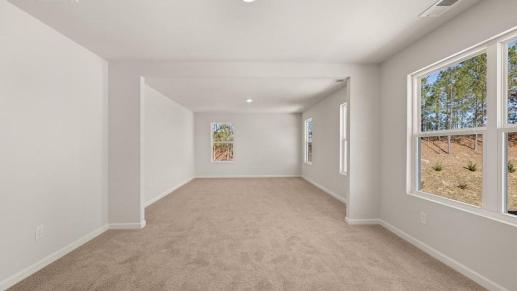 Spacious, unfurnished interior of a new home in South Wind, Union City (Image 18).