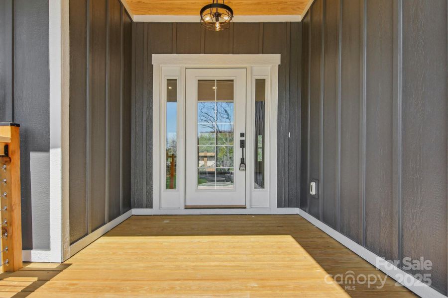Spacious, unfurnished interior of a new home in , Hendersonville (Image 15).