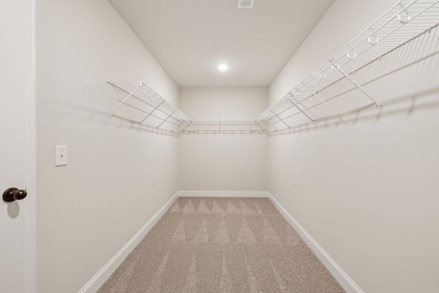 Image 47 of a home in Willow Landing.