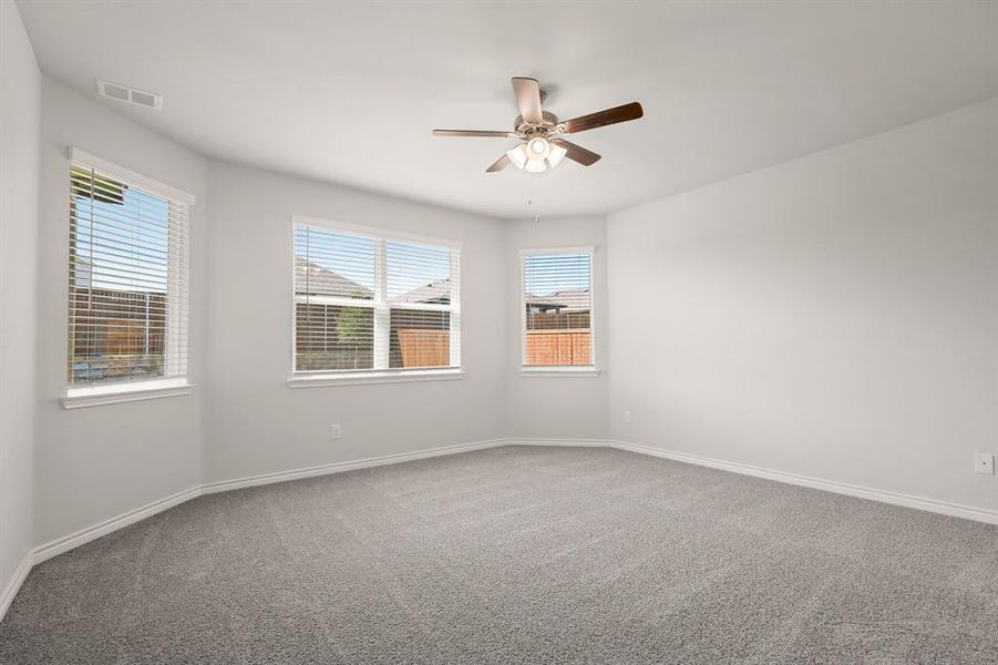 Spacious, unfurnished interior of a new home in Burgess Meadows, Cleburne (Image 22). Spacious, unfurnished interior of a new home in Burgess Meadows, Cleburne (Image 22).