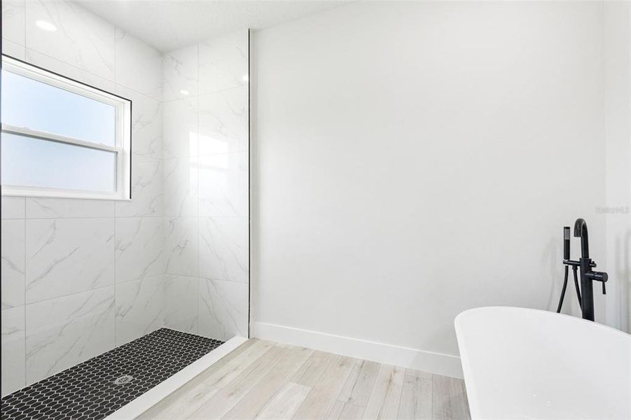 Image 33 of a home in .