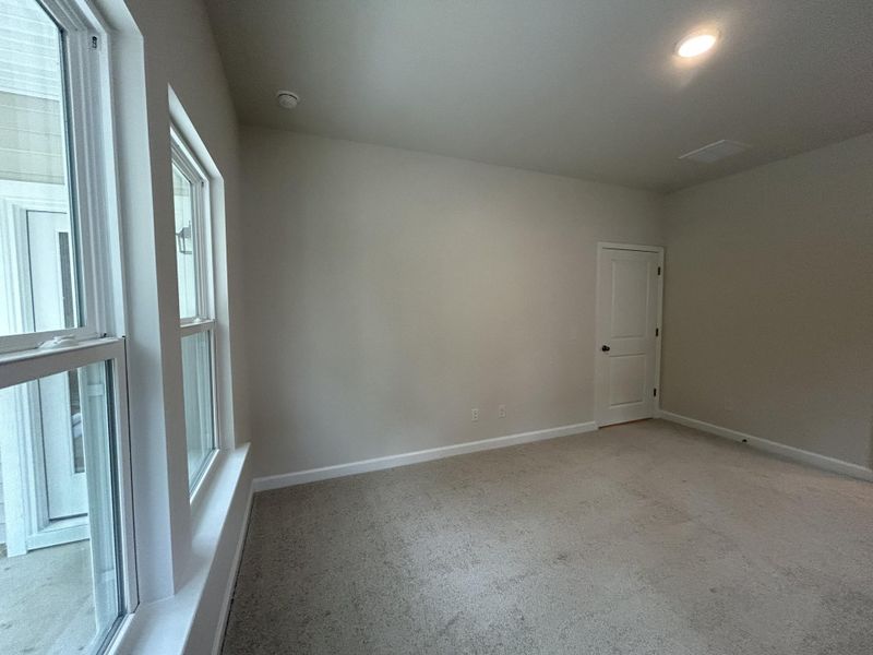 Spacious, unfurnished interior of a new home in Hammock Walk at Nexton, Summerville (Image 28).