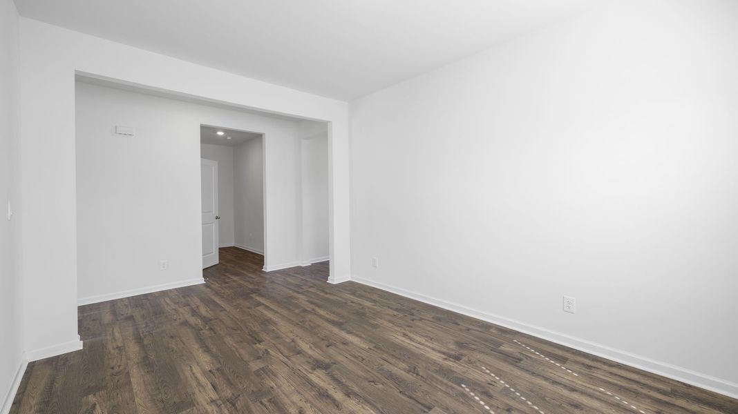 Spacious, unfurnished interior of a new home in Catlett Cove, Knoxville (Image 27).