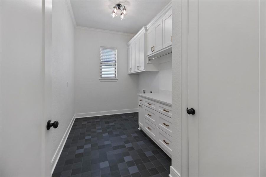 Image 33 of a home in . Image 33 of a home in .