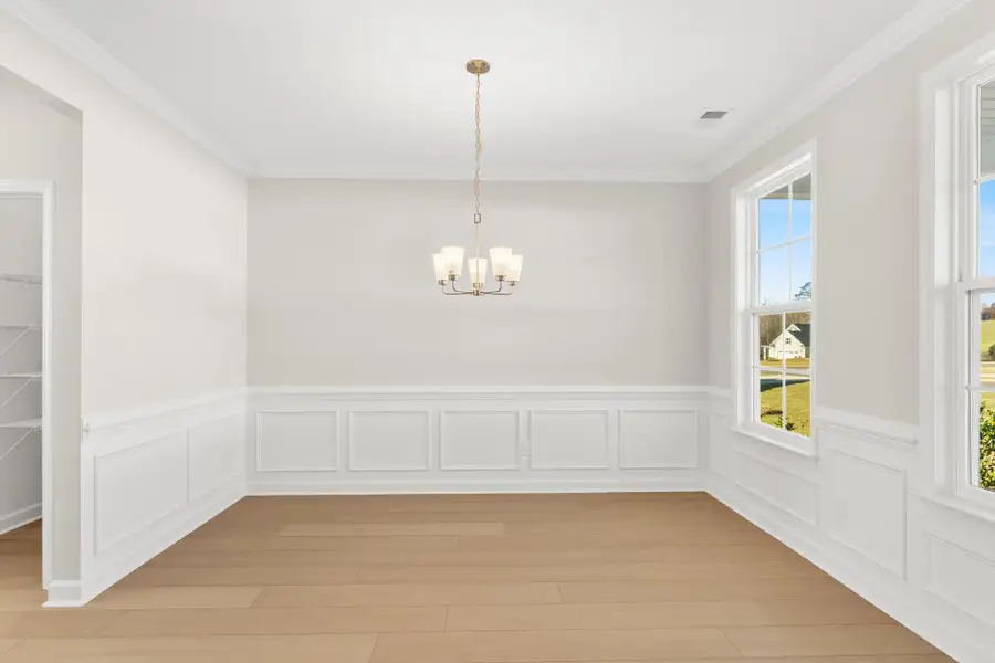 Spacious, unfurnished interior of a new home in Foxhall Landing, Easley (Image 17).