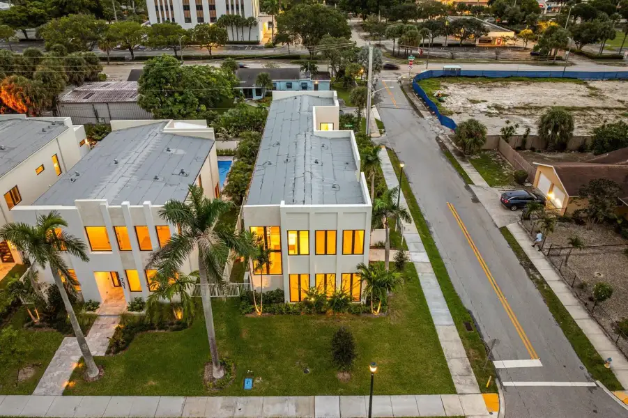 016-731Southeast4thAvenue-DelrayBeach-FL 016-731Southeast4thAvenue-DelrayBeach-FL