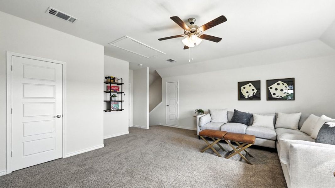 Furnished interior view inside a new home in Elevon, Lavon (Image 12).