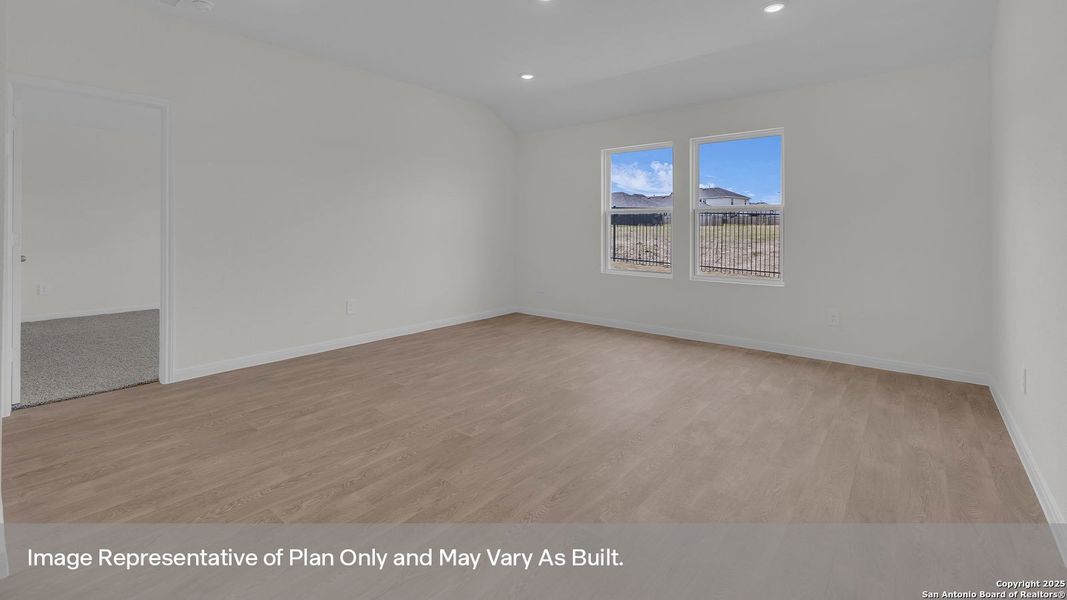 Spacious, unfurnished interior of a new home in Trace, San Marcos (Image 21).