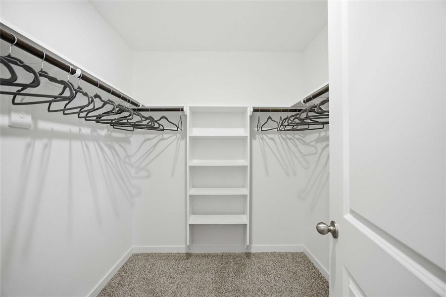 Spacious, unfurnished interior of a new home in Pinehaven, Houston (Image 21). Spacious, unfurnished interior of a new home in Pinehaven, Houston (Image 21).