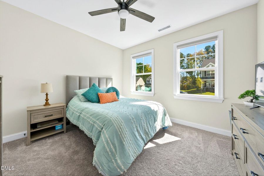 32-web-or-mls-661 Highview (16 of 32)