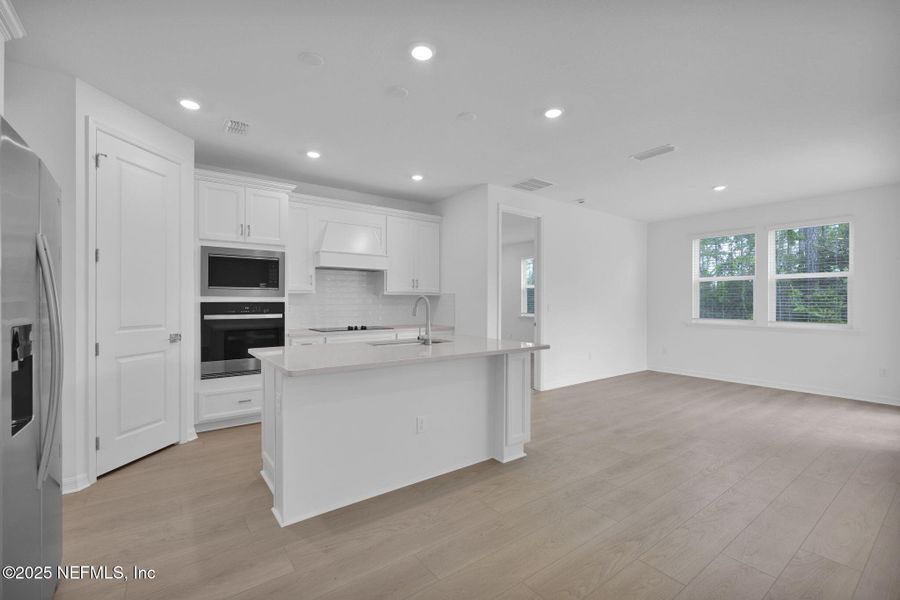Furnished interior view inside a new home in Bradley Creek, Green Cove Springs (Image 7). Furnished interior view inside a new home in Bradley Creek, Green Cove Springs (Image 7).