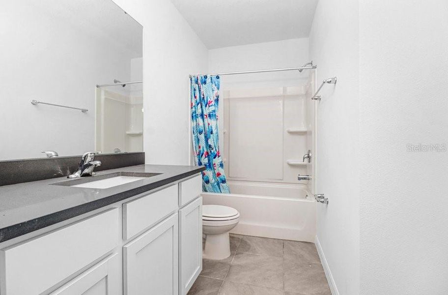 Furnished interior view inside a new home in , Apollo Beach (Image 4).