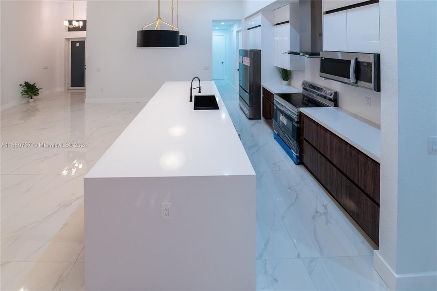 Furnished interior view inside a new home in , Cape Coral (Image 5).