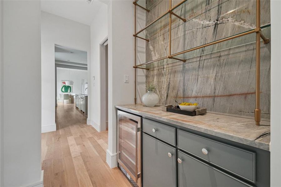 Furnished interior view inside a new home in , Dallas (Image 33). Furnished interior view inside a new home in , Dallas (Image 33).