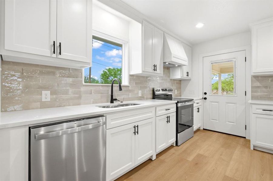 Furnished interior view inside a new home in , Baird (Image 8).