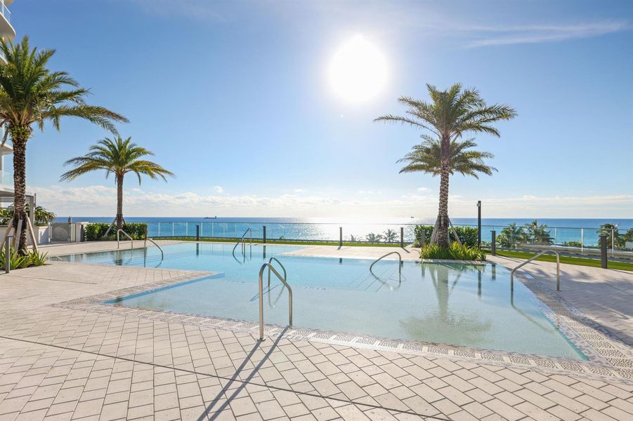 Relaxation Pool Relaxation Pool