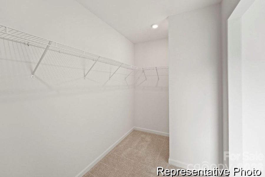 Spacious, unfurnished interior of a new home in Beaver Creek, Statesville (Image 19).