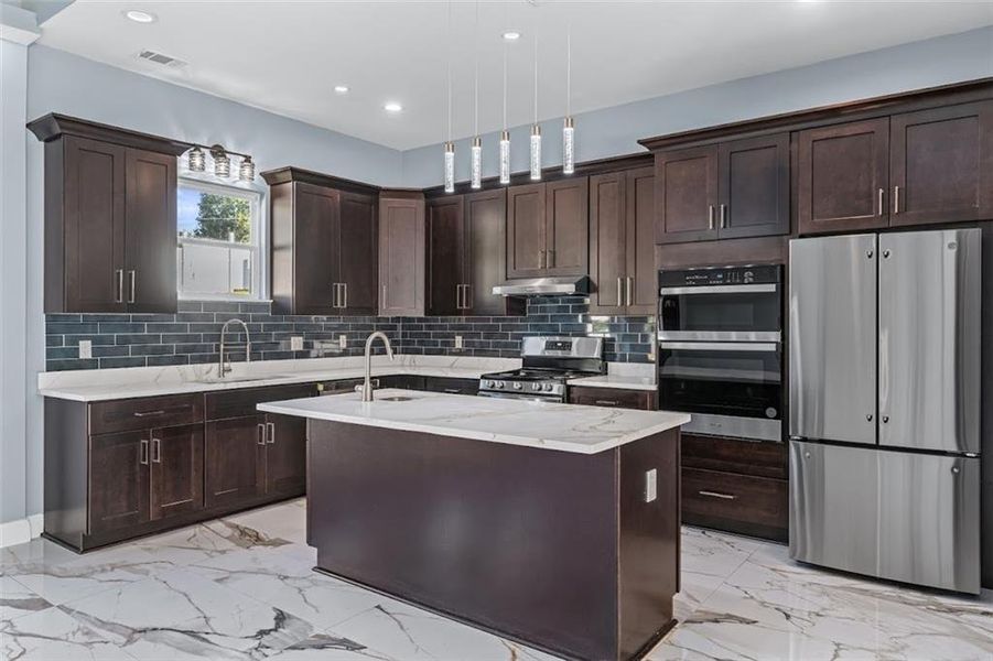 Furnished interior view inside a new home in , Grayson (Image 8).