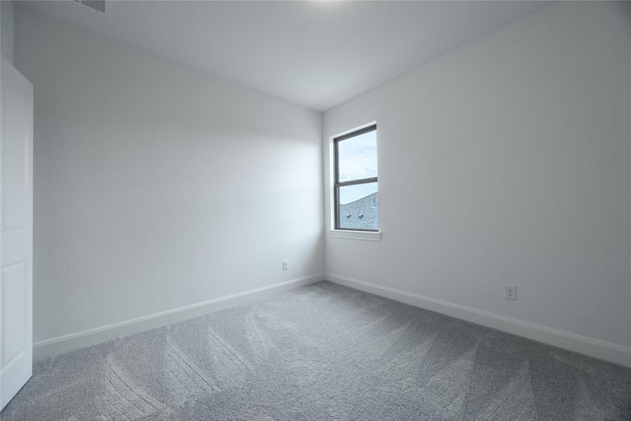 Spacious, unfurnished interior of a new home in Sunterra, Katy (Image 5). Spacious, unfurnished interior of a new home in Sunterra, Katy (Image 5).