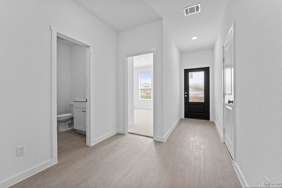 Spacious, unfurnished interior of a new home in Waterwheel: Coastline Collection, San Antonio (Image 18). Spacious, unfurnished interior of a new home in Waterwheel: Coastline Collection, San Antonio (Image 18).