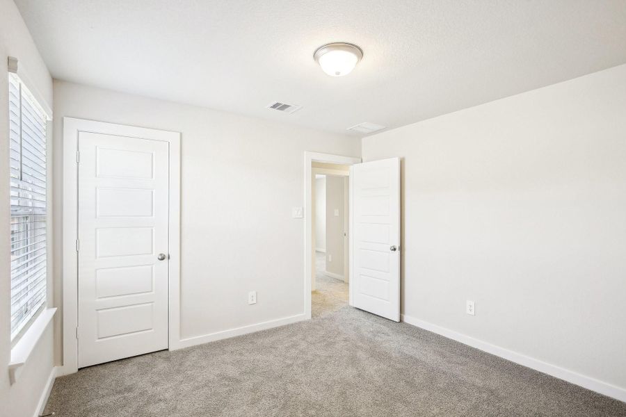 Photo is not of the actual home but is an inspirational photo of builder's model home and may depict options, furnishings, and/or decorator features that are not included. Photo is not of the actual home but is an inspirational photo of builder's model home and may depict options, furnishings, and/or decorator features that are not included.