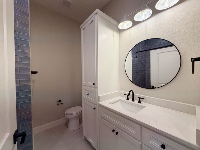 Furnished interior view inside a new home in Oak Water Ranch, Granbury (Image 6).