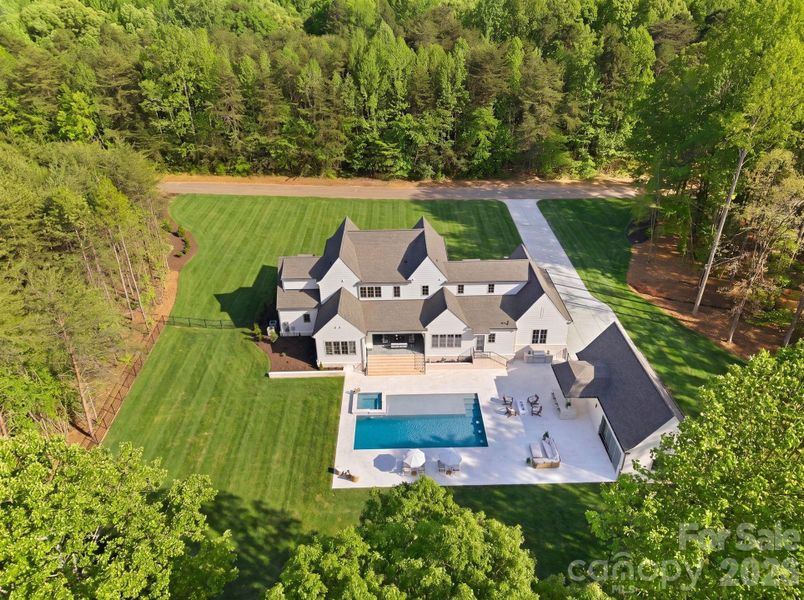 Image 47 of a home in .