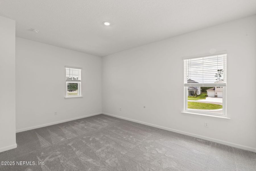 Spacious, unfurnished interior of a new home in Beacon Lake, St. Augustine (Image 43).