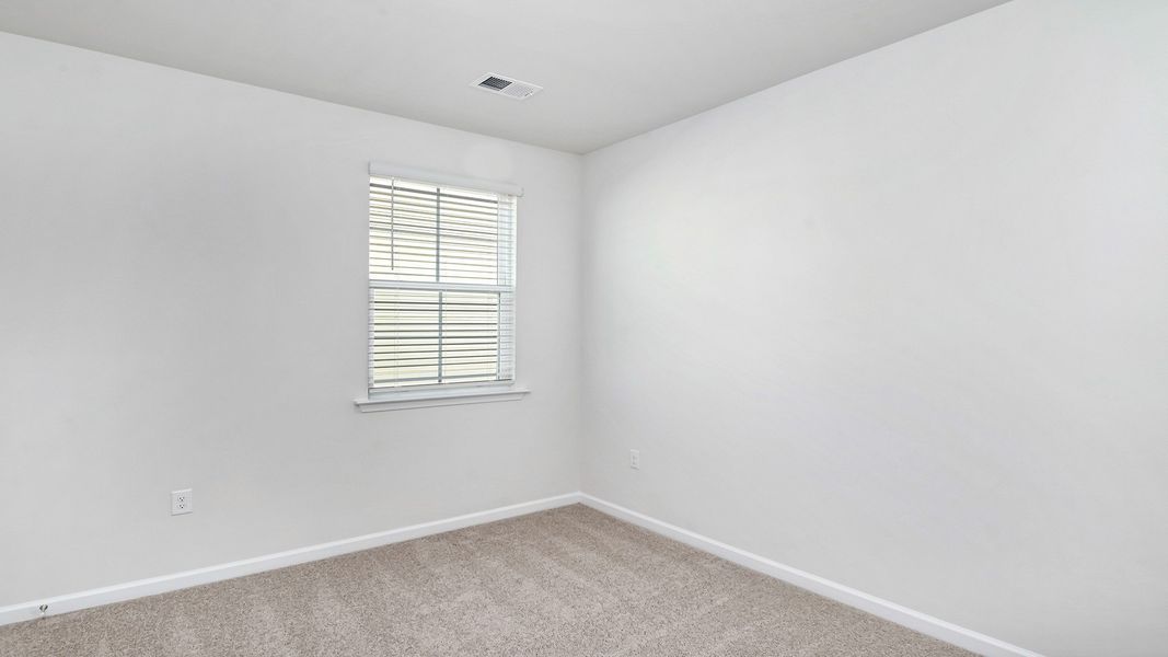 Representative unfurnished interior of a home built from the CAMERON by D.R. Horton in Mulberry Landing, Orangeburg (Image 29).