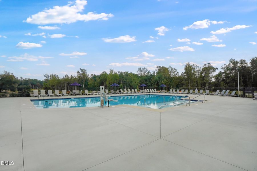 SUN_CaydenCove_Pic_Pool_03 SUN_CaydenCove_Pic_Pool_03