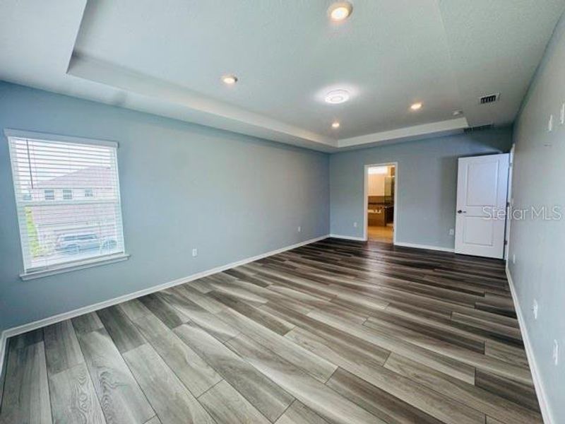 Spacious, unfurnished interior of a new home in , St. Cloud (Image 21).