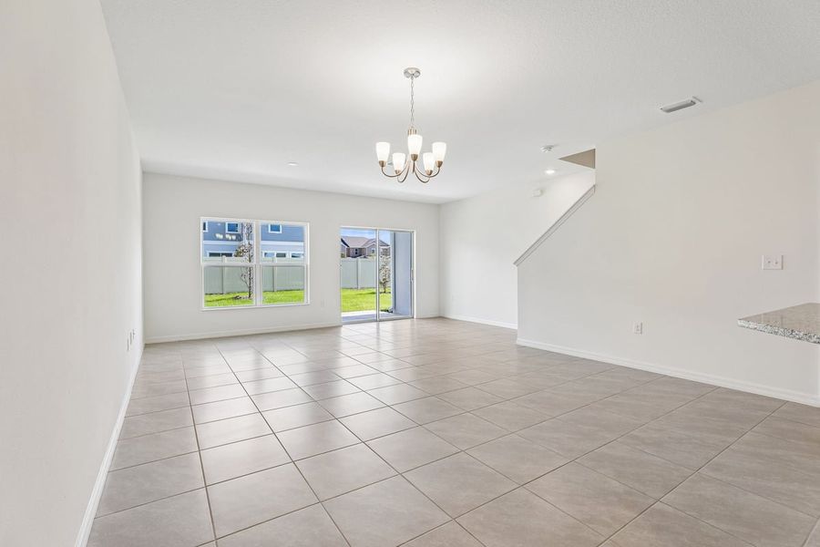 Spacious, unfurnished interior of a new home in Reserve at Forest Lake Townhomes, Lake Wales (Image 9).