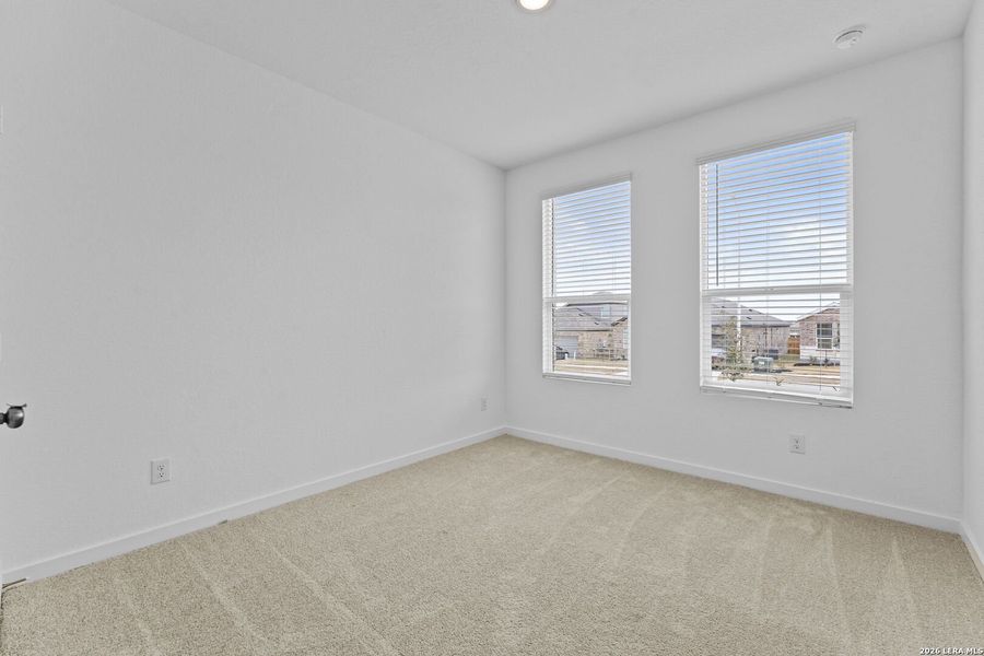 Spacious, unfurnished interior of a new home in Grace Valley, Marion (Image 25).