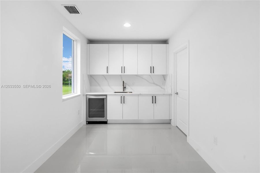 Kitchenette of independent apartment Kitchenette of independent apartment