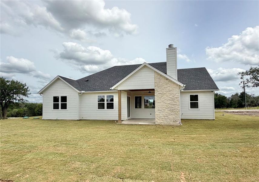Exterior details and patio area of a home in , Weatherford (Image 32).