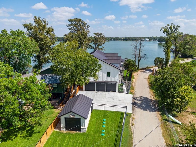 Image 82 of a home in .