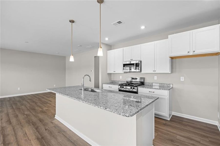 Furnished interior view inside a new home in Twin Lakes, Hoschton (Image 11).