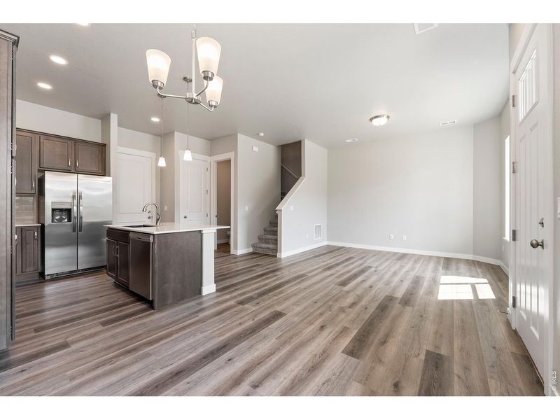 Spacious, unfurnished interior of a new home in The Lakes at Centerra, Loveland (Image 20).