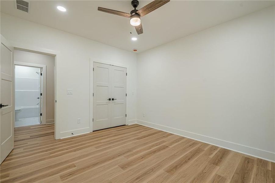 Spacious, unfurnished interior of a new home in , Woodstock (Image 40).