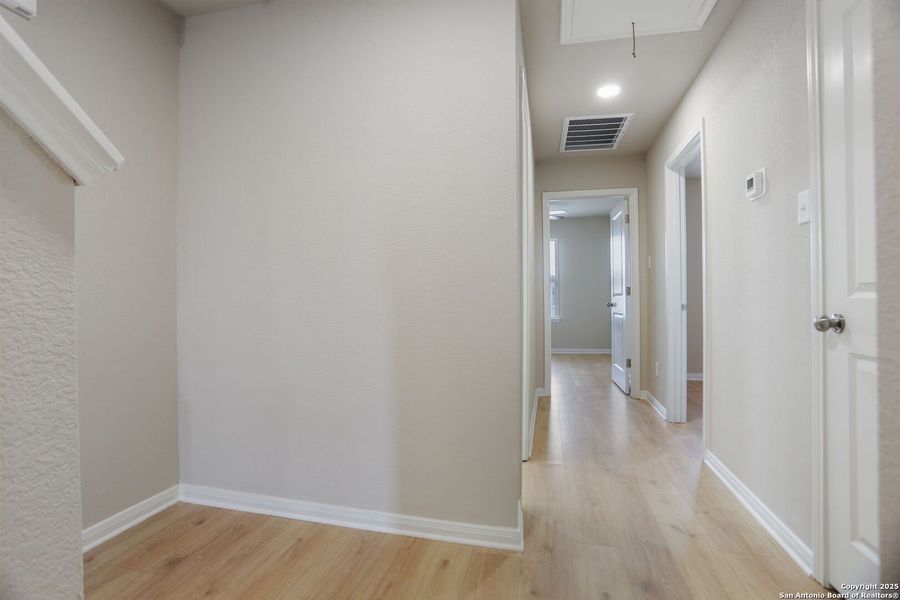 Spacious, unfurnished interior of a new home in , San Antonio (Image 16).