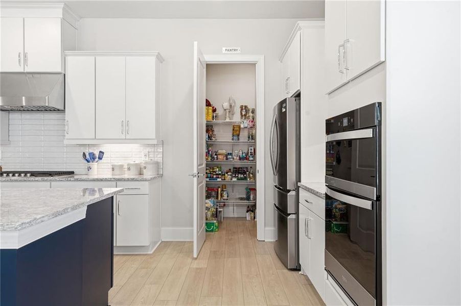 Furnished interior view inside a new home in The Reserve at Bells Ferry, Kennesaw (Image 26). Furnished interior view inside a new home in The Reserve at Bells Ferry, Kennesaw (Image 26).