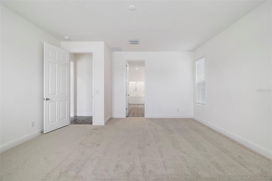 Spacious, unfurnished interior of a new home in Hanover Lakes, St. Cloud (Image 12). Spacious, unfurnished interior of a new home in Hanover Lakes, St. Cloud (Image 12).