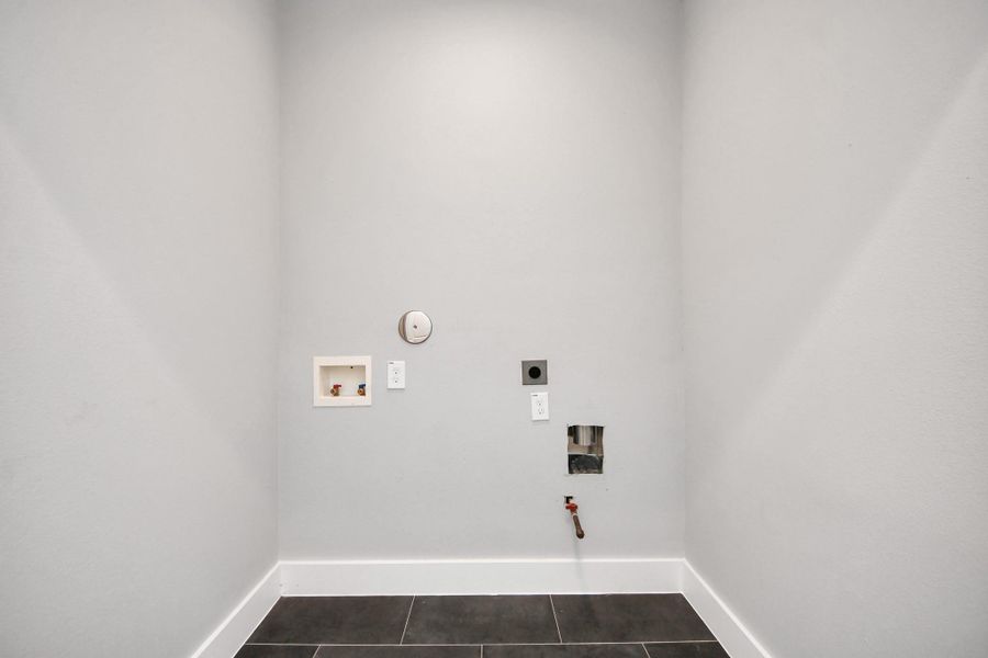 Spacious, unfurnished interior of a new home in , Houston (Image 20). Spacious, unfurnished interior of a new home in , Houston (Image 20).