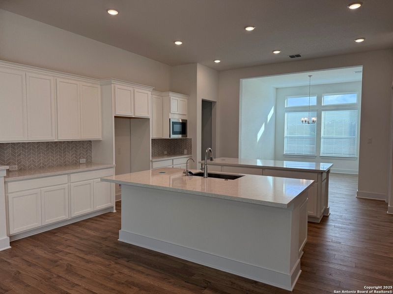 Furnished interior view inside a new home in Mesa Western, Cibolo (Image 10). Furnished interior view inside a new home in Mesa Western, Cibolo (Image 10).