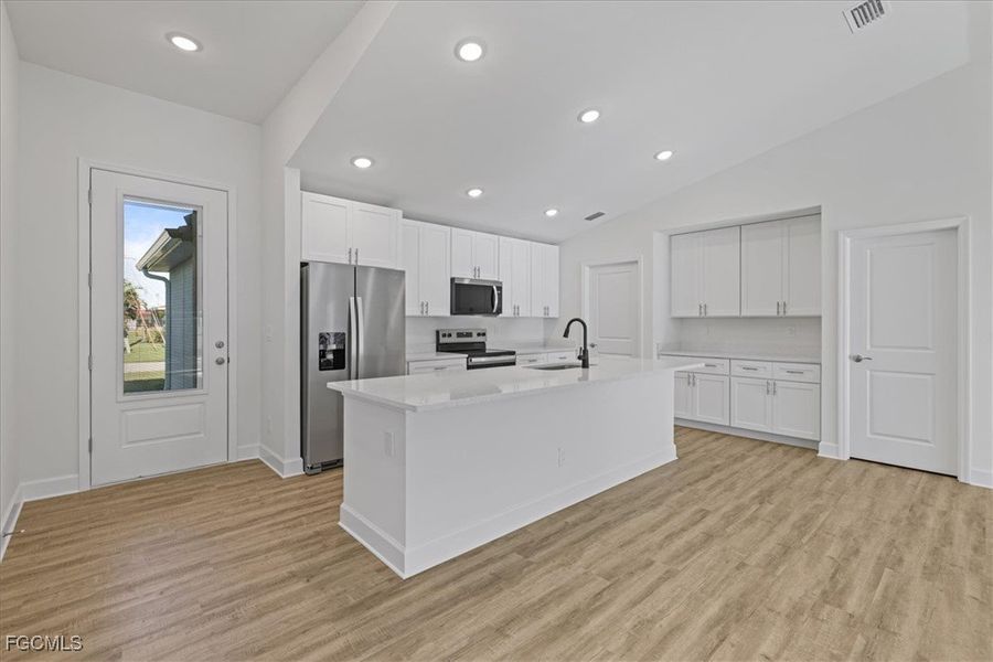 Furnished interior view inside a new home in Cape Coral, Cape Coral (Image 4).