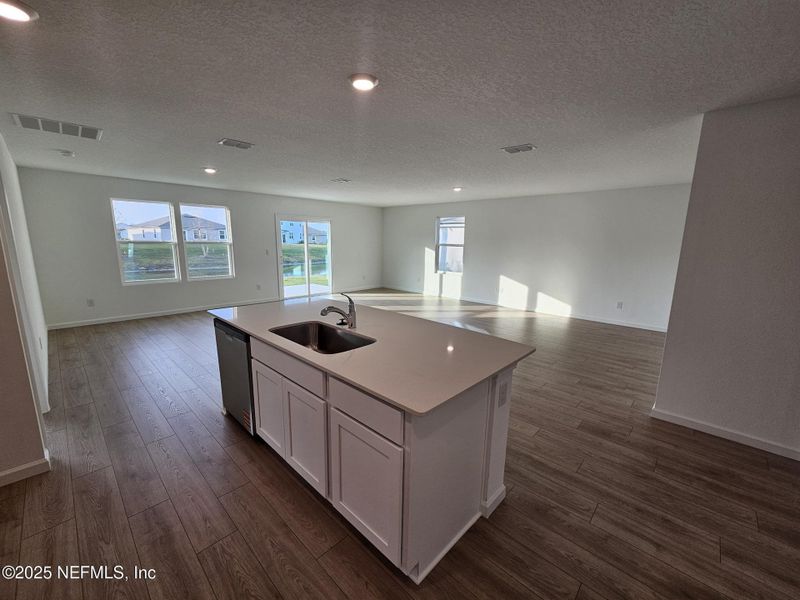 Image 30 of a home in Entrada.