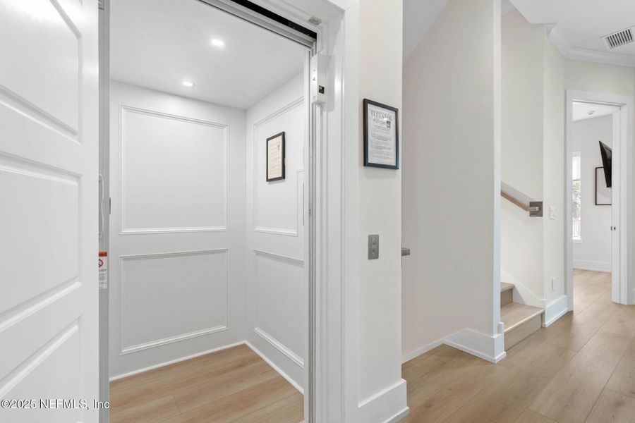 Image 60 of a home in .