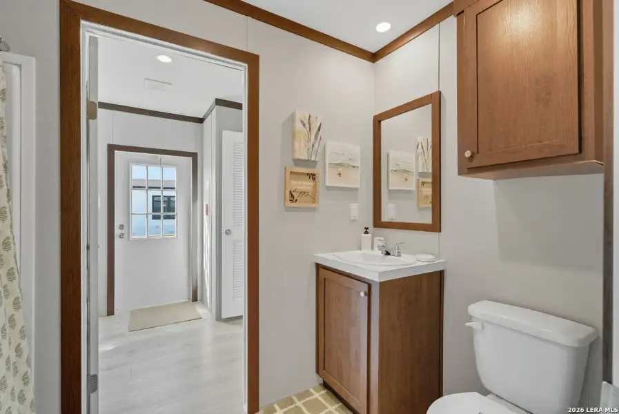 Furnished interior view inside a new home in , Seguin (Image 7).