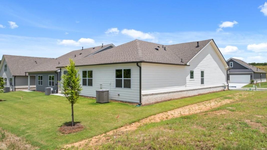 Exterior details and patio area of a home in , Dallas (Image 20).
